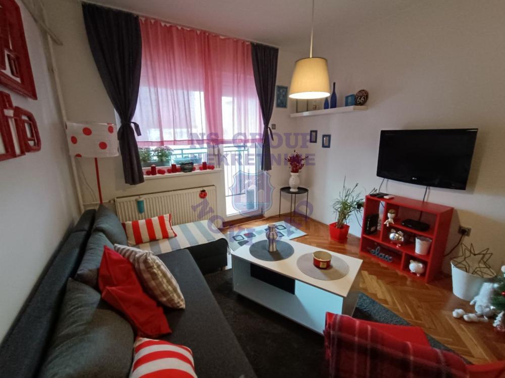 Slika 11 - Dvosoban, 61m2, Adamovićevo naselje Novi Sad