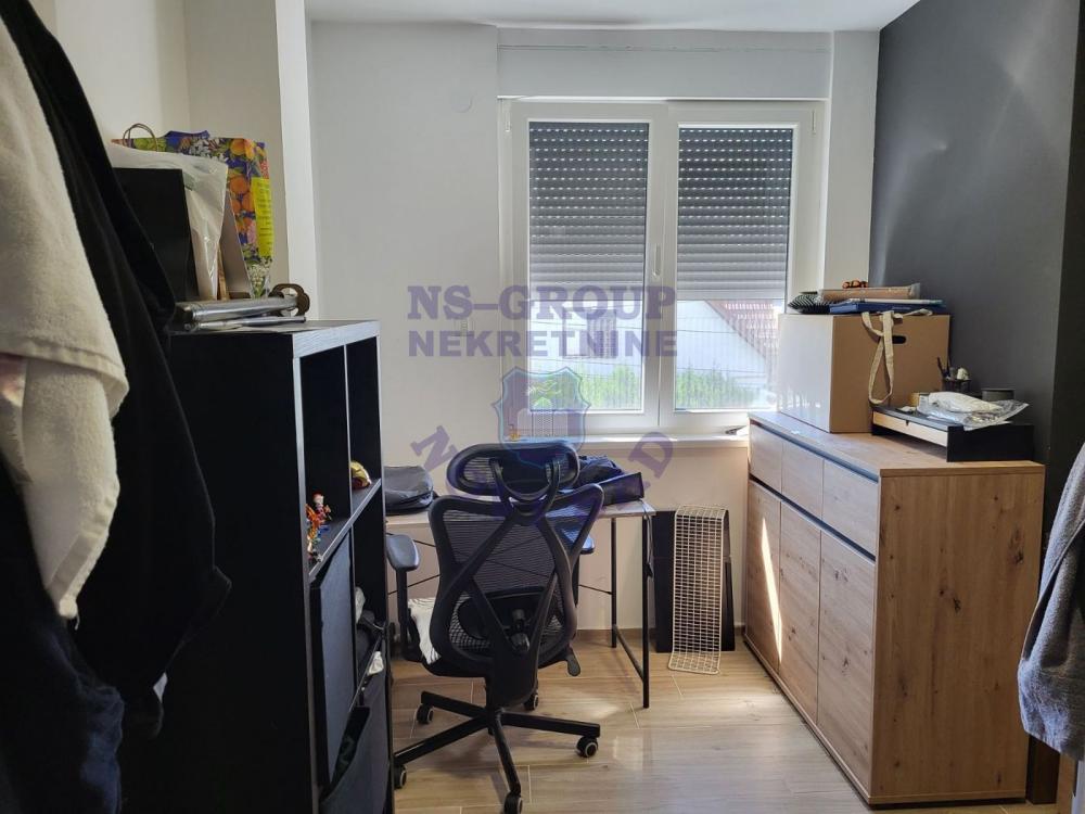 Slika 11 - Funkcionalan troiposoban stan