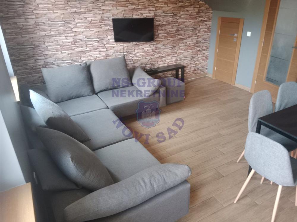 Glavna slika -Odličan porodičan stan na Mišeluku