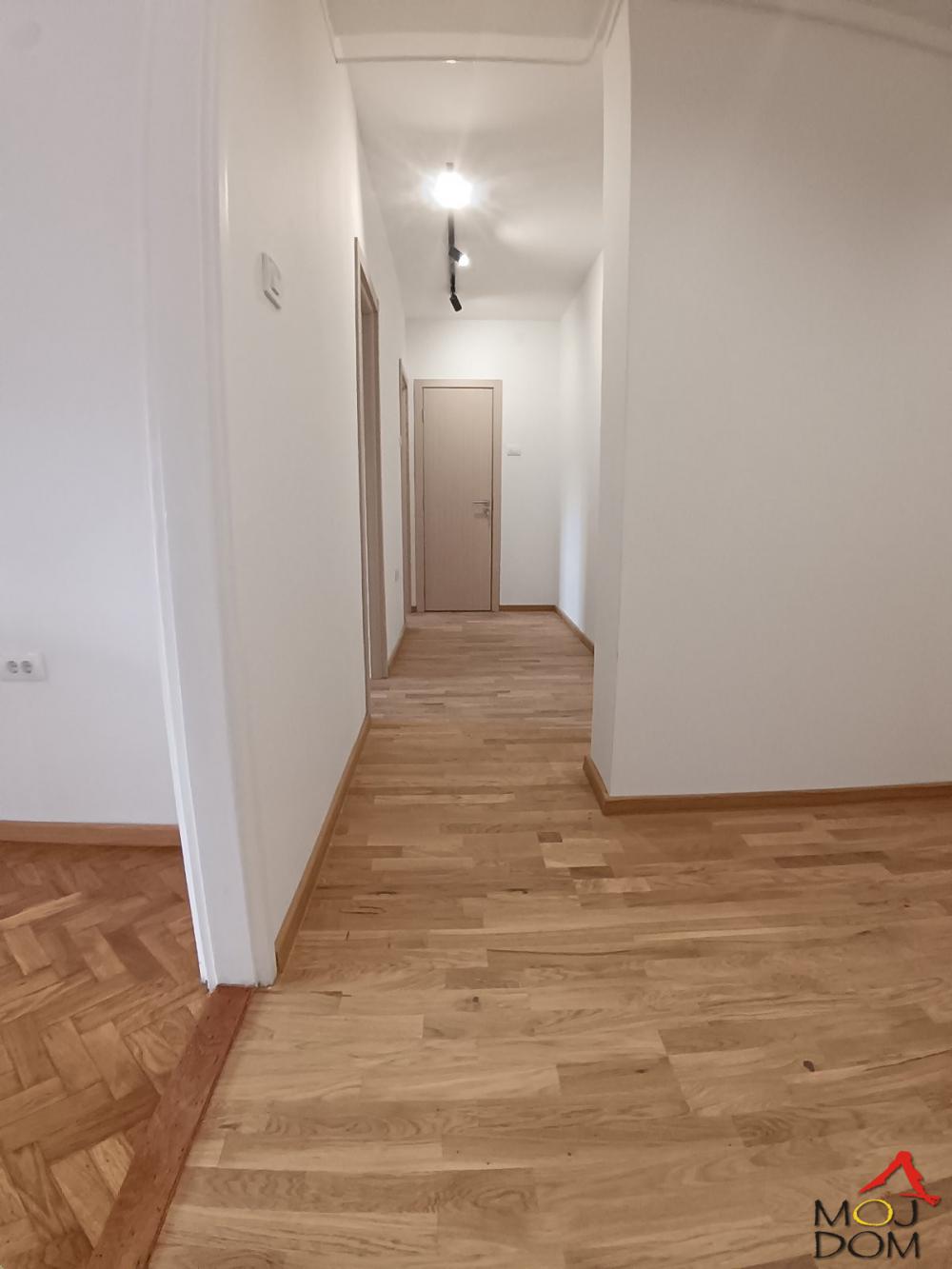 Slika 8 - Stan,NOVI SAD,BANATIĆ,kv: 59, € 149350, ID: 1031646