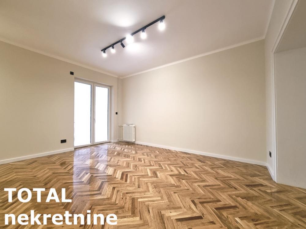 Slika 3 - Stan,NOVI SAD,CENTAR,kv: 59.00, € 175000, ID: 1102048