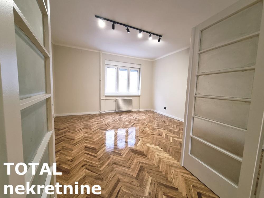 Slika 2 - Stan,NOVI SAD,CENTAR,kv: 59.00, € 175000, ID: 1102048