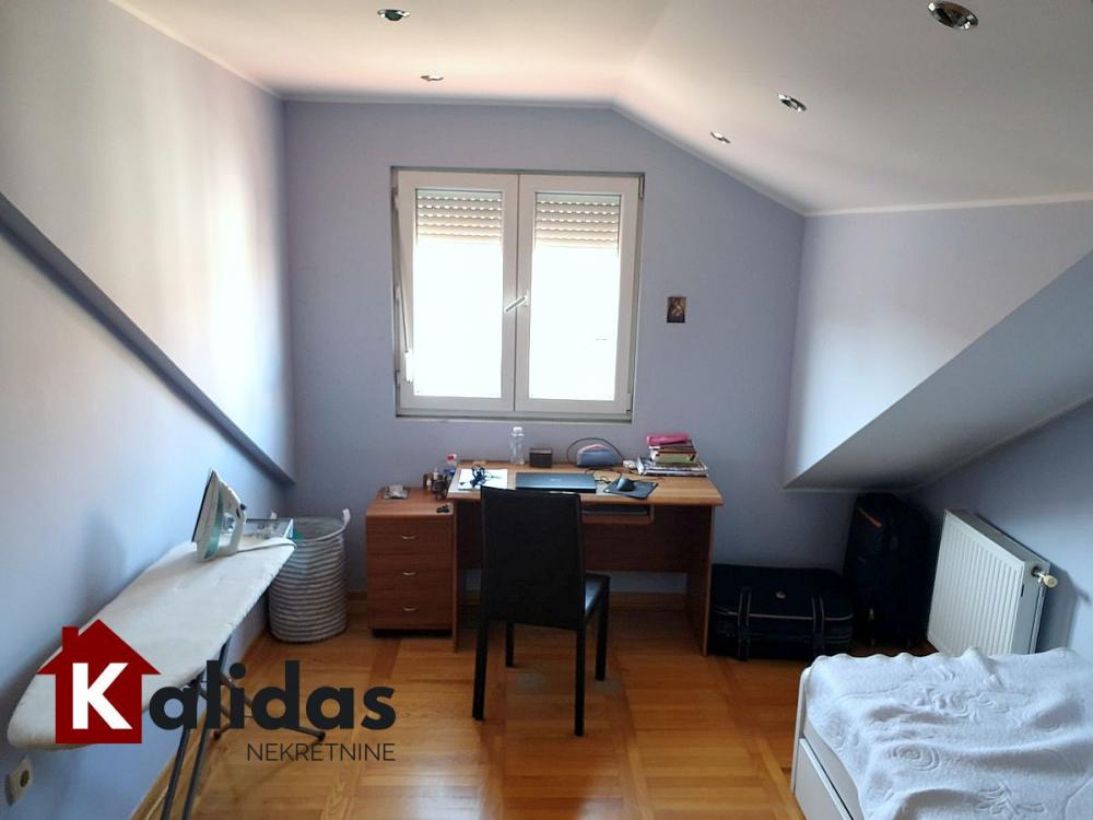 Slika 8 - Stan,NOVI SAD,NOVA DETELINARA,kv: 120, € 247200, ID: 1004135