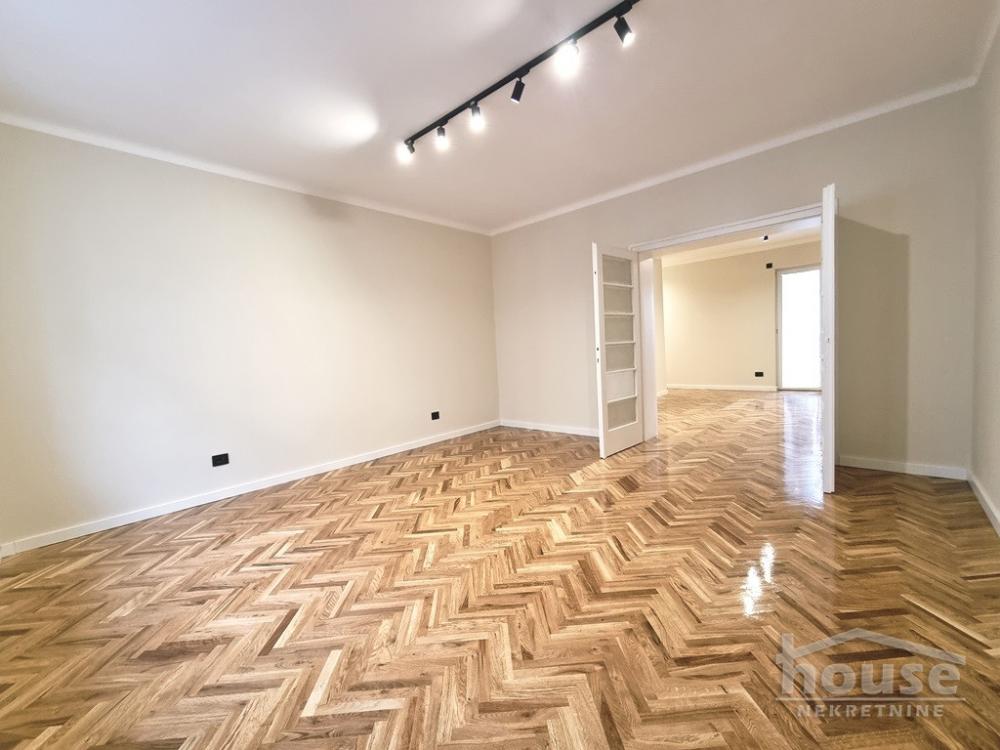 Slika 3 - Stan,NOVI SAD,CENTAR,kv: 59.00, € 175000, ID: 1065200