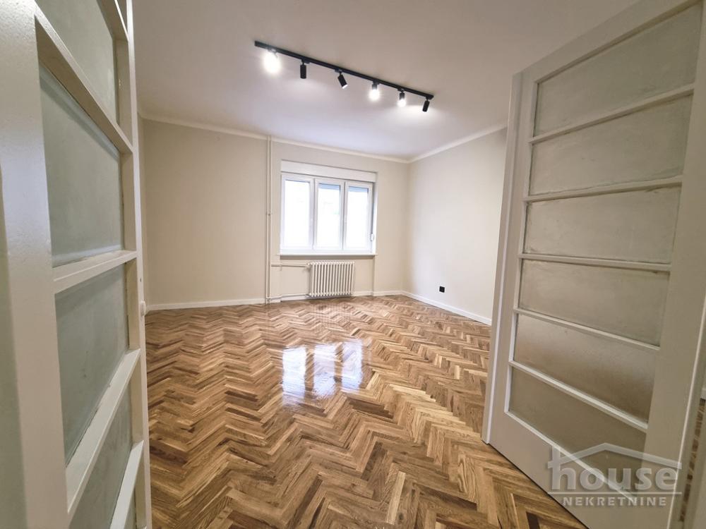 Slika 4 - Stan,NOVI SAD,CENTAR,kv: 59.00, € 175000, ID: 1065200