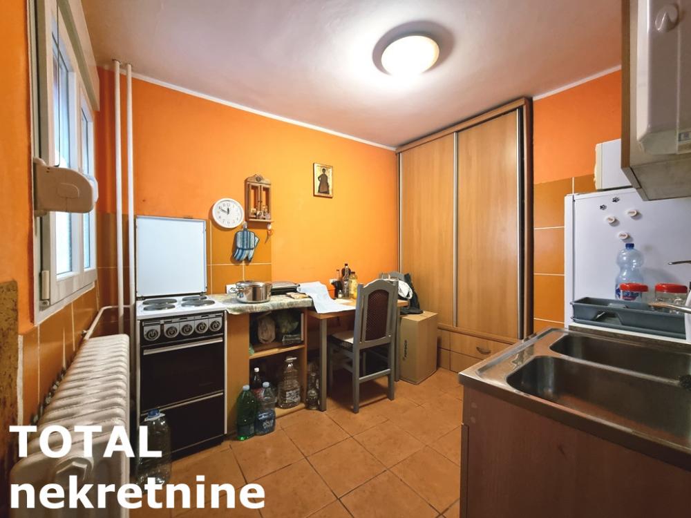 Slika 2 - Stan,NOVI SAD,DETELINARA,kv: 45.00, € 93000, ID: 1102049