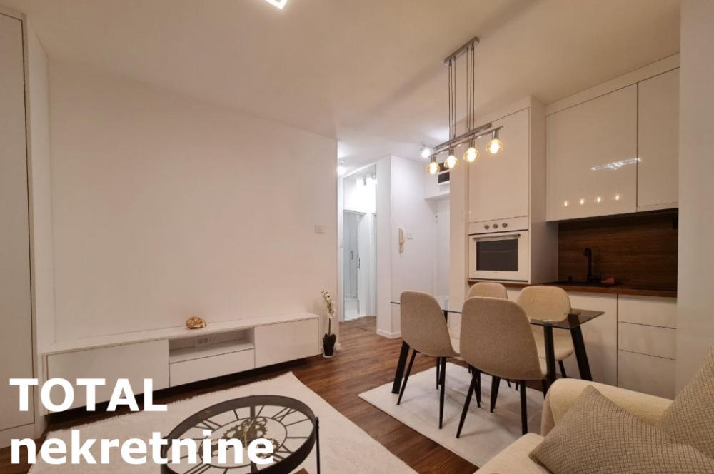 Slika 2 - Stan,NOVI SAD,CENTAR,kv: 35.00, € 135000, ID: 1102047