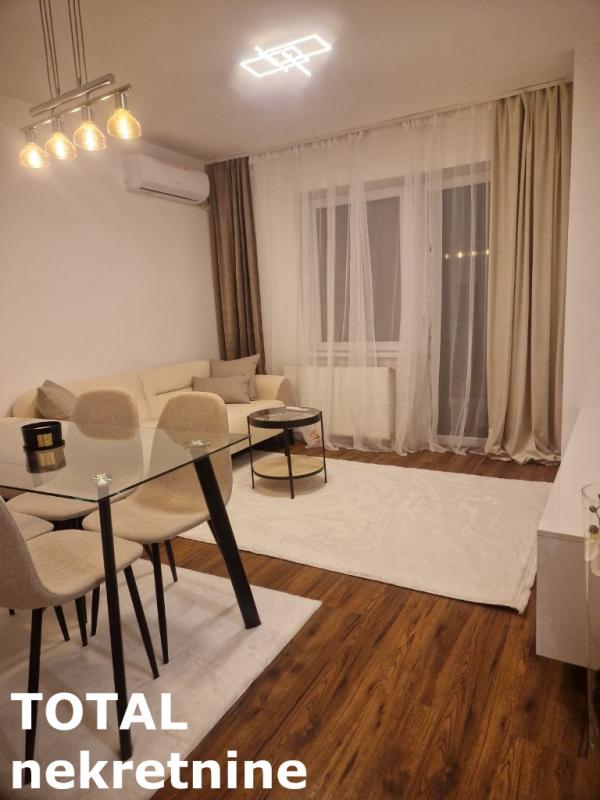 Slika 7 - Stan,NOVI SAD,CENTAR,kv: 35.00, € 135000, ID: 1102047