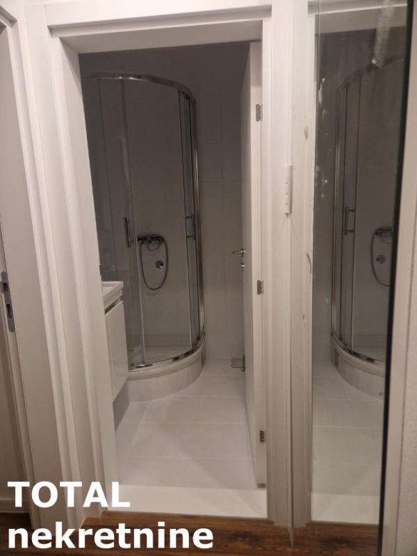 Slika 8 - Stan,NOVI SAD,CENTAR,kv: 35.00, € 135000, ID: 1102047