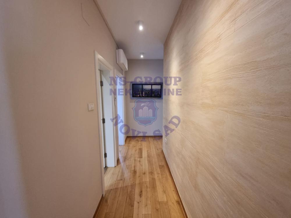 Slika 3 - Odličan četvorosoban stan u centru grada!