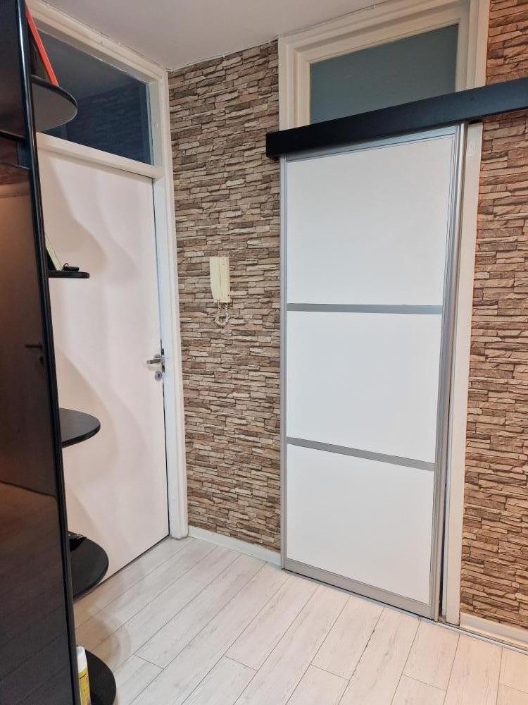 Slika 11 - Jednoiposoban, 55m2, Novo naselje Novi Sad, sa terasom, ima lift