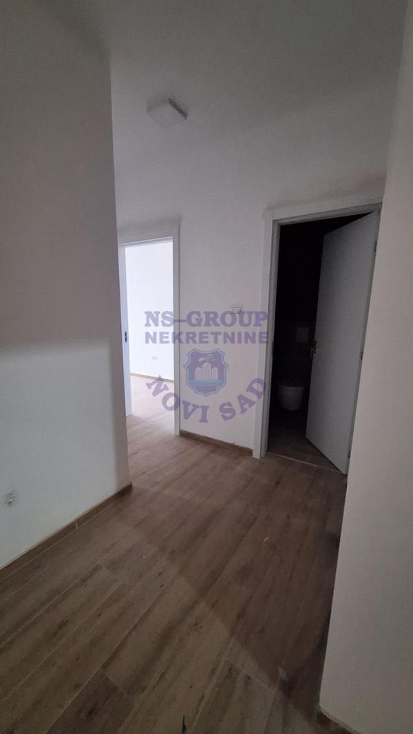 Slika 7 - Troiposoban, 62m2, Telep Novi Sad, sa terasom, ima lift