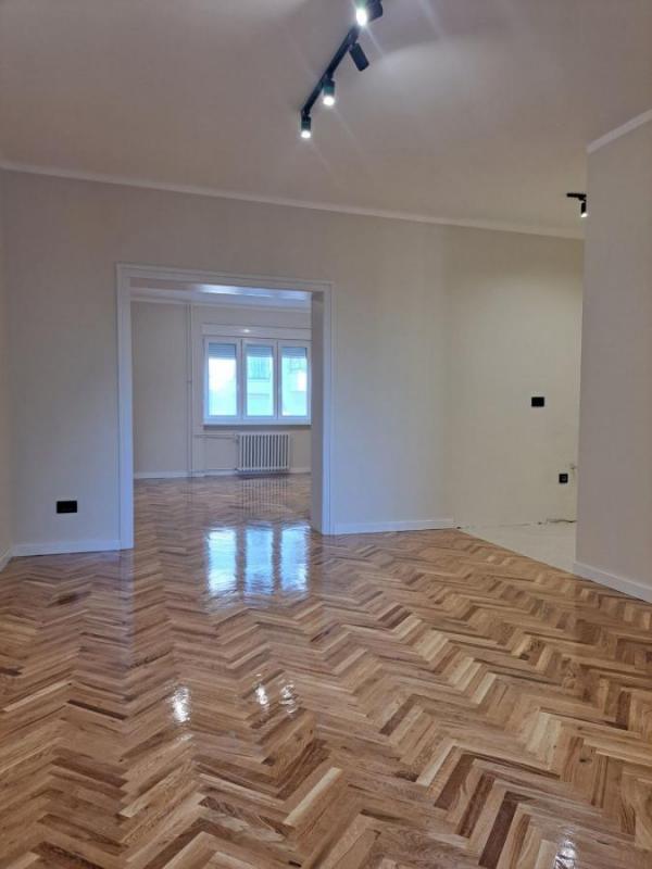 Slika 2 - Dvosoban stan Centar Spens