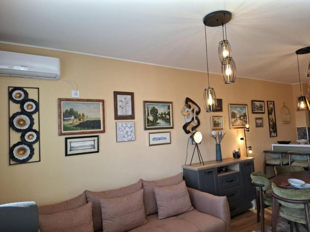 Slika 5 - Dvoiposoban LUX stan sa nameštajem Telep