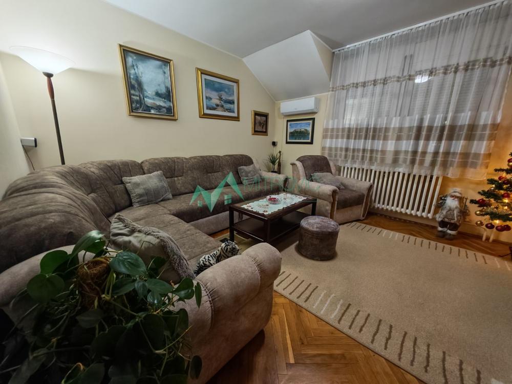 Slika 1 - Novo naselje - Savina. 87m2, četvorosoban dupleks . 