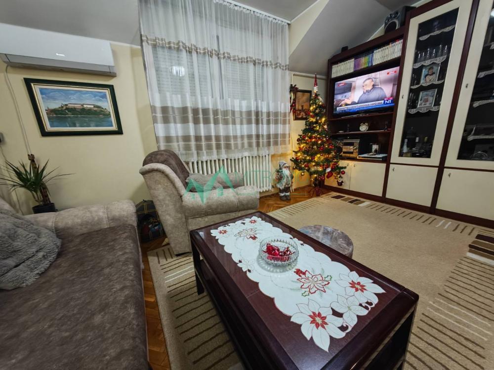 Slika 2 - Novo naselje - Savina. 87m2, četvorosoban dupleks . 