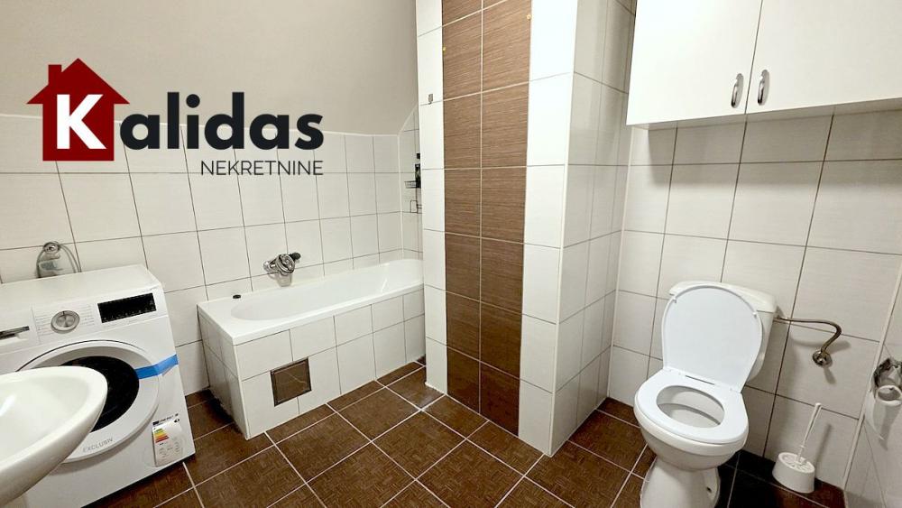 Slika 9 - Stan,NOVI SAD,BULEVAR EVROPE,kv: 81, € 170900, ID: 1008451