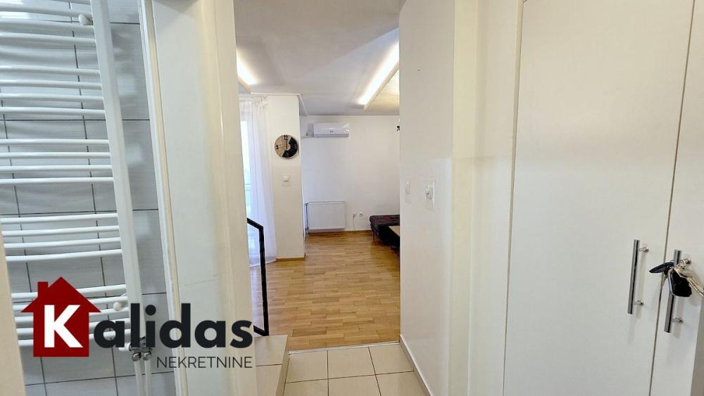 Slika 8 - Stan,NOVI SAD,BULEVAR EVROPE,kv: 81, € 170900, ID: 1008451