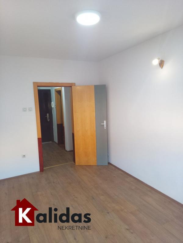 Slika 3 - Stan,NOVI SAD,NOVA DETELINARA,kv: 43, € 134930, ID: 1008449