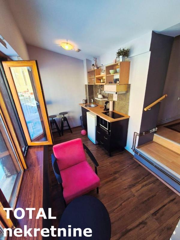 Slika 8 - Stan,NOVI SAD,CENTAR,kv: 48.00, € 200000, ID: 1102035