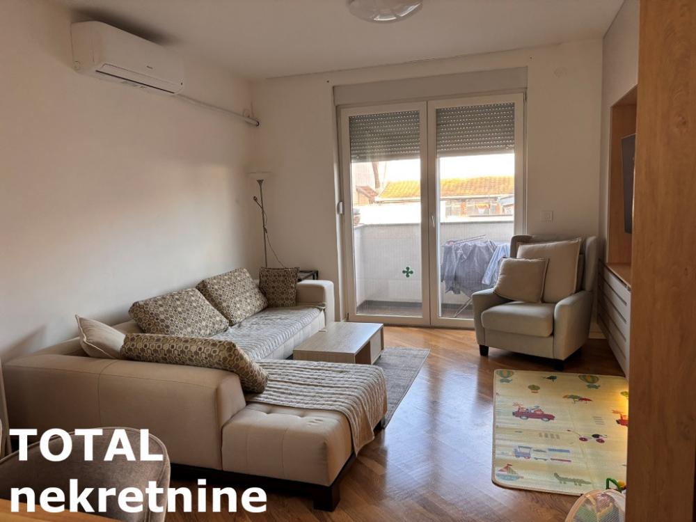 Slika 4 - Stan,NOVI SAD,TELEP,kv: 82.00, € 193000, ID: 1102058