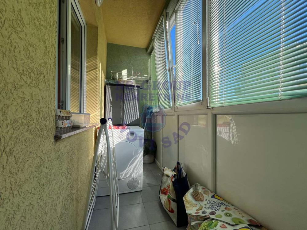 Slika 5 - Dvosoban, 50m2, Bulevar Evrope Novi Sad, sa terasom, ima lift