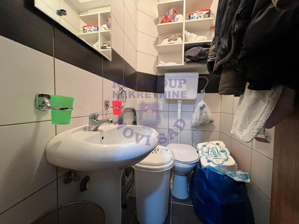 Slika 6 - Dvosoban, 50m2, Bulevar Evrope Novi Sad, sa terasom, ima lift