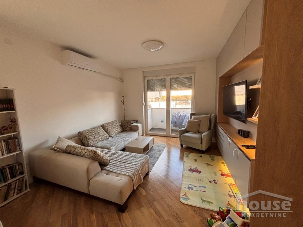 Glavna slika -Stan,NOVI SAD,TELEP,kv: 82.00, € 193000, ID: 1065210