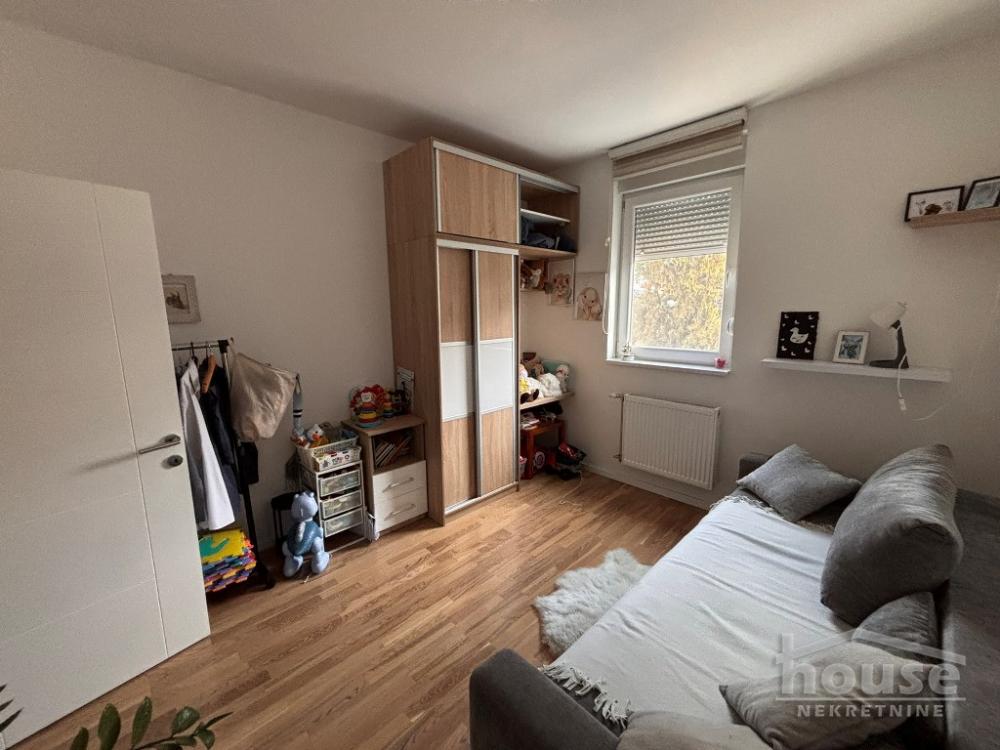 Slika 11 - Stan,NOVI SAD,TELEP,kv: 82.00, € 193000, ID: 1065210