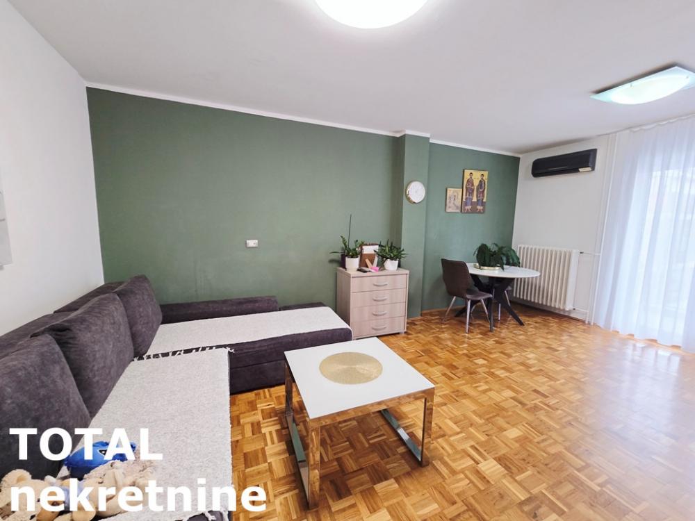 Slika 1 - Stan,NOVI SAD,NOVO NASELJE - ŠARENGRAD,kv: 55.00, € 140000, ID: 1102066