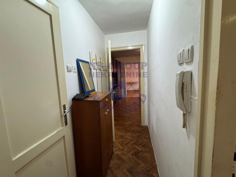 Slika 6 - Dvosoban, 47m2, Detelinara Novi Sad, sa terasom