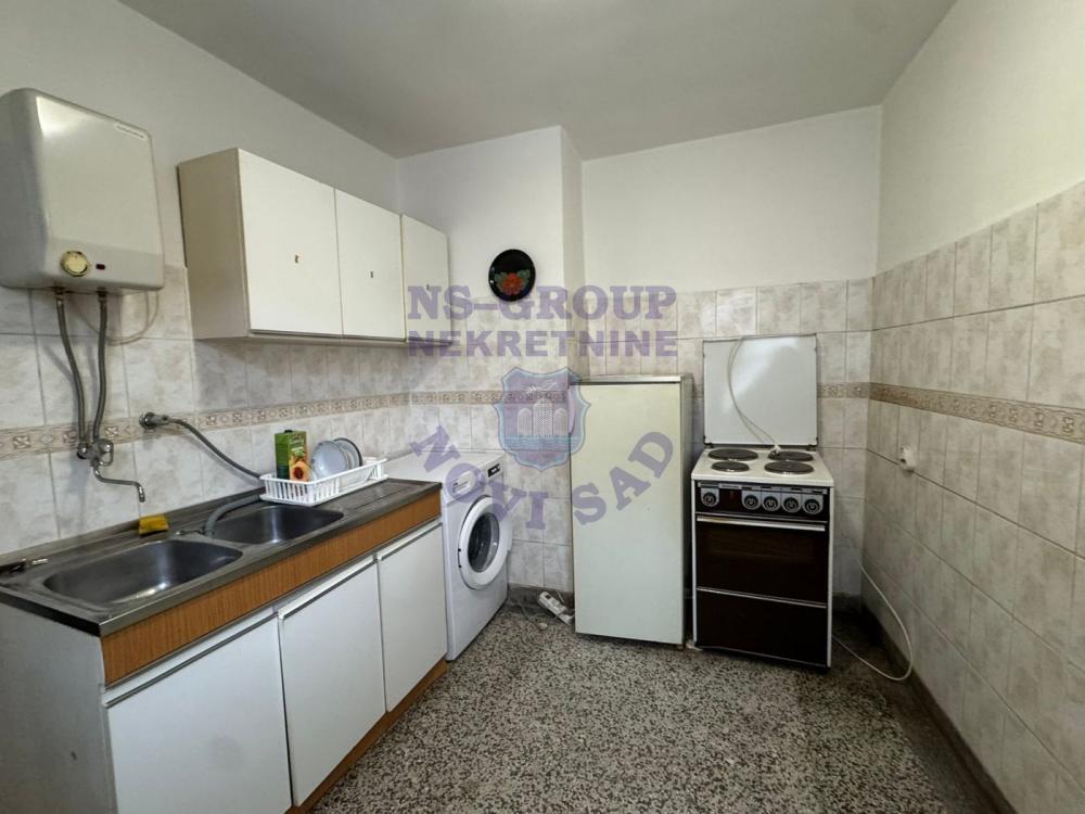 Glavna slika -Dvosoban, 47m2, Detelinara Novi Sad, sa terasom