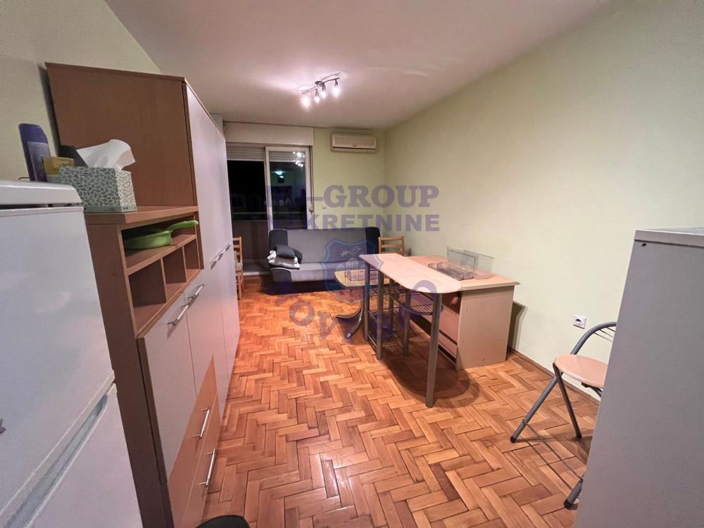 Slika 3 - Odlicna garsonjera na Grbavici!