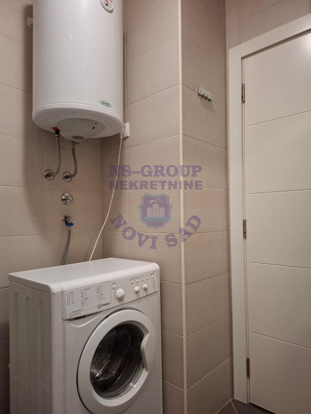 Slika 9 - Jednosoban, 30m2, Bulevar patrijarha Pavla (Somborski bulevar) Novi Sad, sa terasom, ima lift