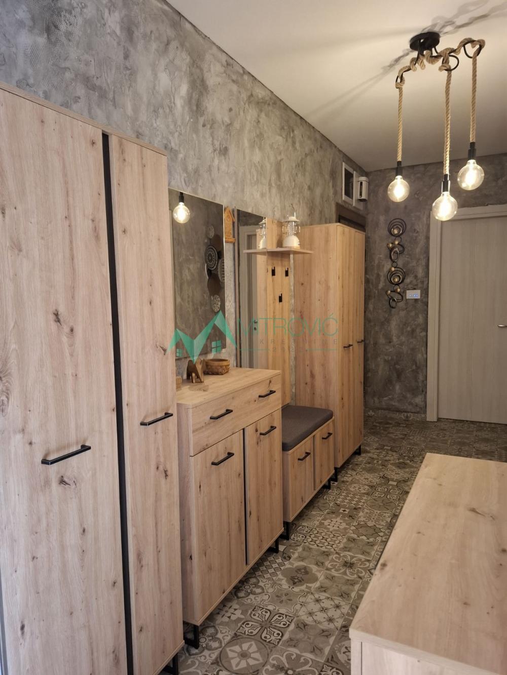 Slika 10 - Premium stan u mirnoj urbanoj vili, odmah useljiv