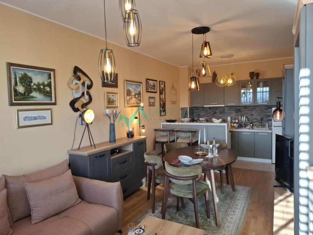 Slika 1 - Premium stan u mirnoj urbanoj vili, odmah useljiv