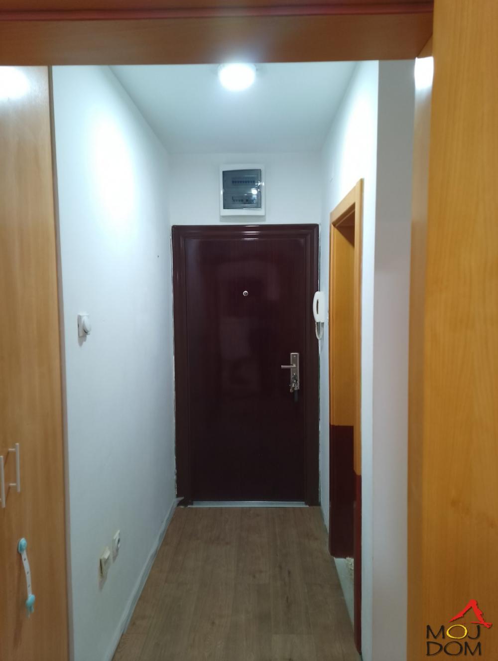 Slika 3 - Stan,NOVI SAD,NOVA DETELINARA,kv: 43, € 138380, ID: 1031647