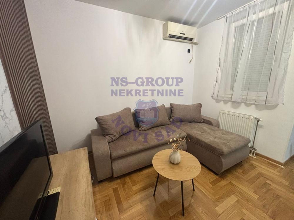 Slika 1 - 561580-Prelepa Garsonjera