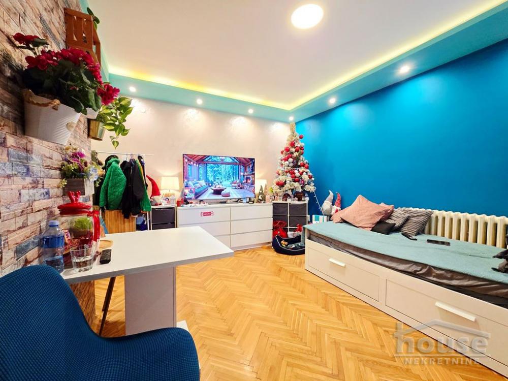 Slika 2 - Stan,NOVI SAD,BULEVAR,kv: 38.00, € 129000, ID: 1065226