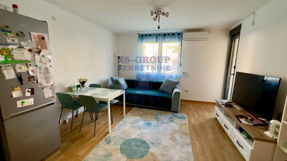 Glavna slika -Odlican trosoban na Top mestu!