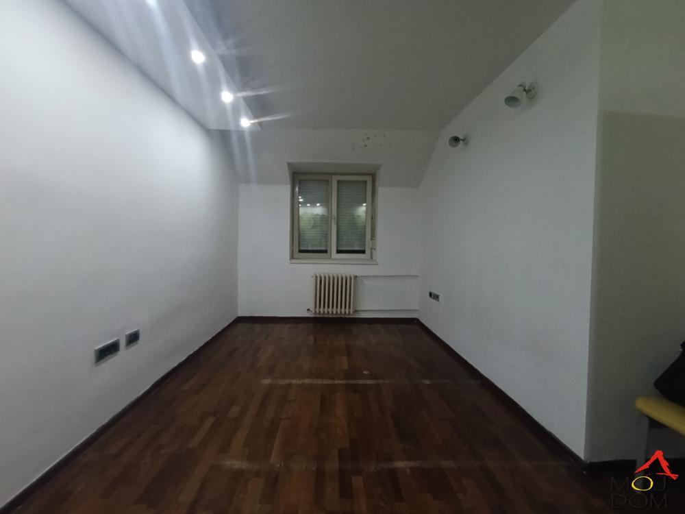 Glavna slika -Stan,NOVI SAD,STANICA,kv: 32, € 82400, ID: 1031609