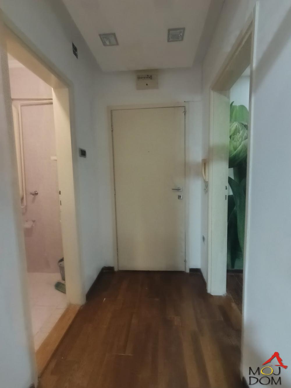 Slika 4 - Stan,NOVI SAD,STANICA,kv: 32, € 82400, ID: 1031609