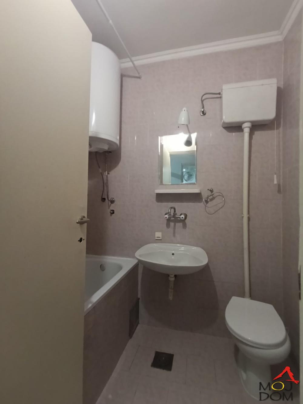 Slika 6 - Stan,NOVI SAD,STANICA,kv: 32, € 82400, ID: 1031609