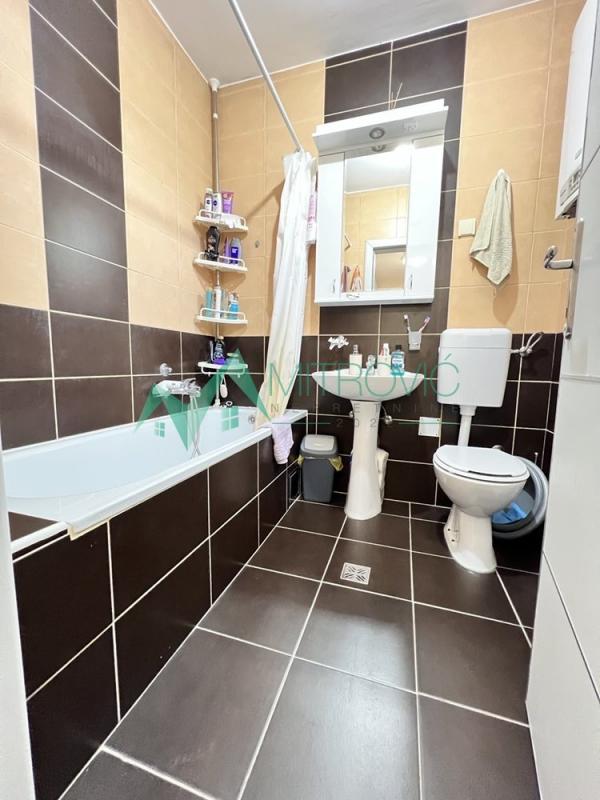 Slika 11 - Novi Sad, Sajam - Komforan, delimično namešten stan - mirna lokacija + PARKING U CENI! 