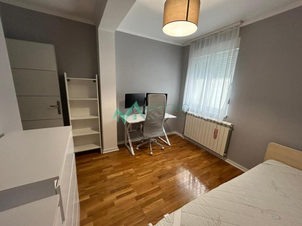 Slika 7 - Novi Sad, Sajam - Komforan, delimično namešten stan - mirna lokacija + PARKING U CENI! 