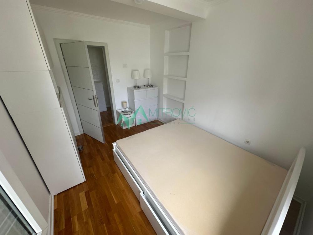 Slika 6 - Novi Sad, Sajam - Komforan, delimično namešten stan - mirna lokacija + PARKING U CENI! 