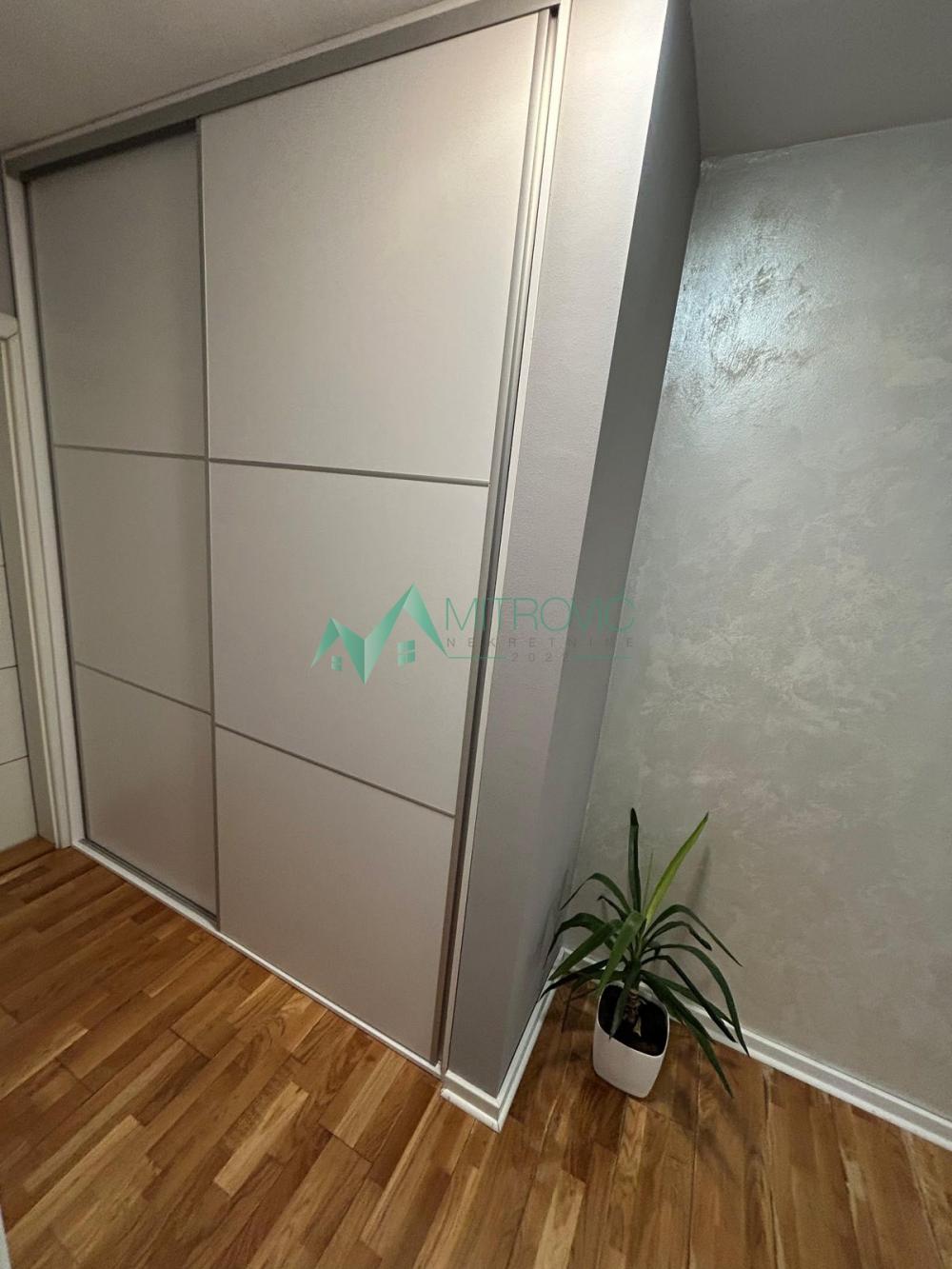 Slika 9 - Novi Sad, Sajam - Komforan, delimično namešten stan - mirna lokacija + PARKING U CENI! 