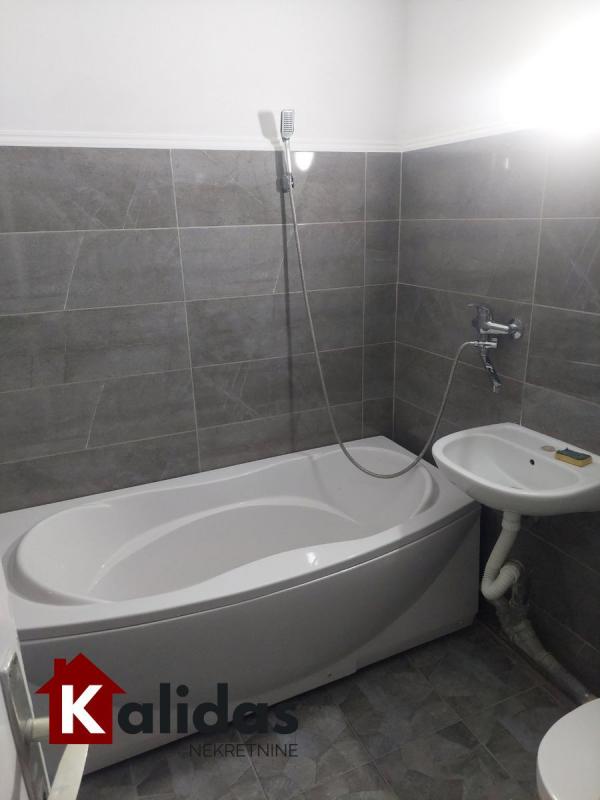 Slika 7 - Stan,NOVI SAD,LIMAN 3,kv: 78, € 241000, ID: 1008392