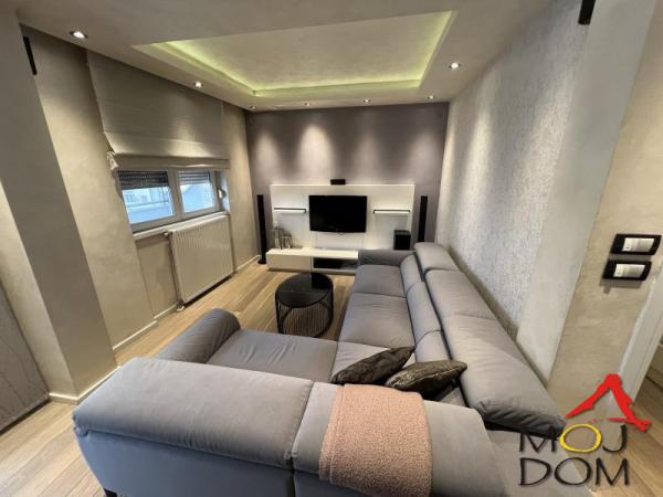 Slika 1 - Stan,NOVI SAD,PODBARA,kv: 100, € 220000, ID: 1031676