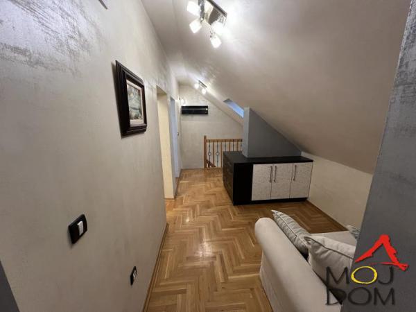 Slika 7 - Stan,NOVI SAD,PODBARA,kv: 100, € 220000, ID: 1031676